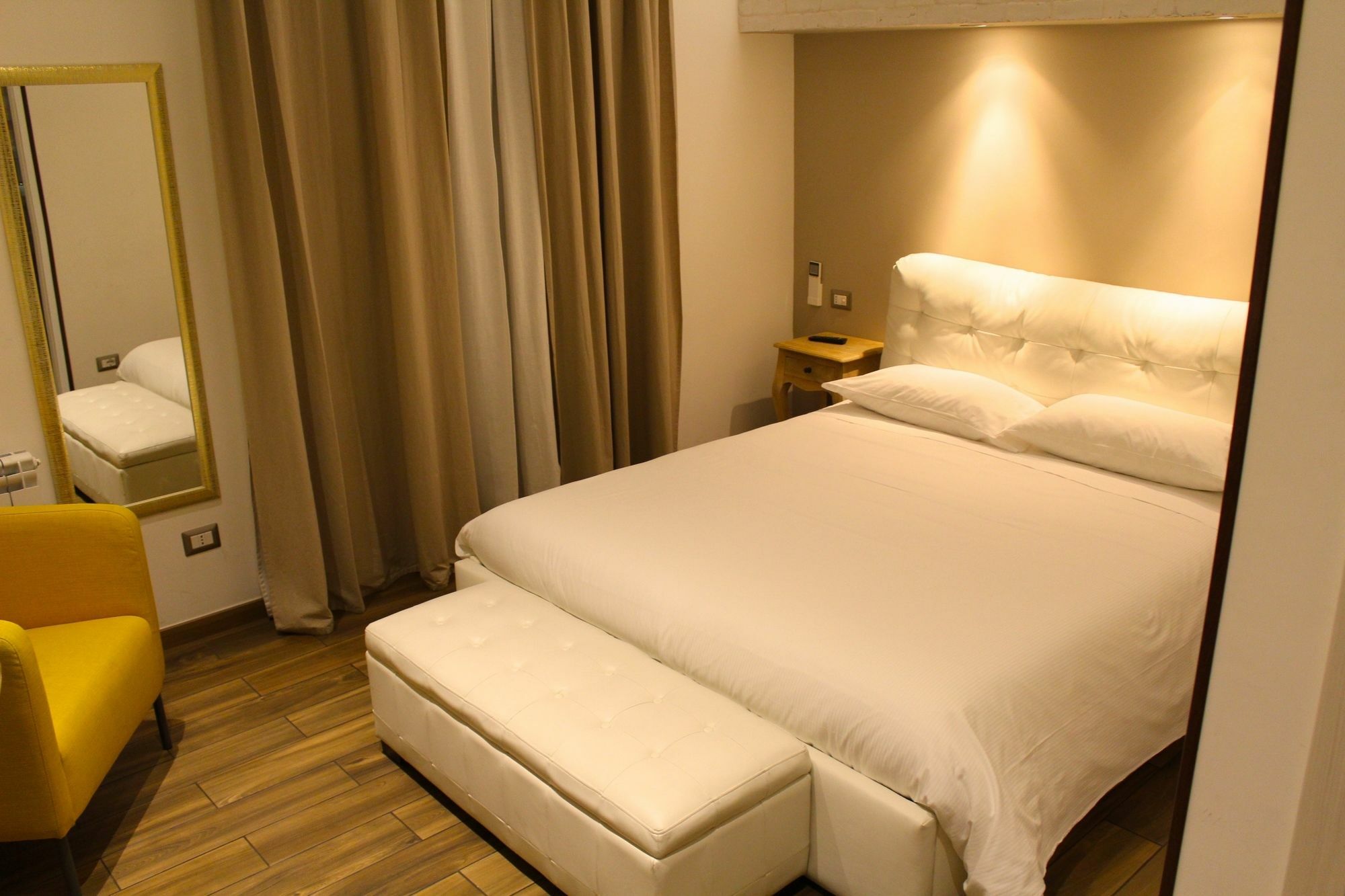 Roman Royal Rooms Luaran gambar